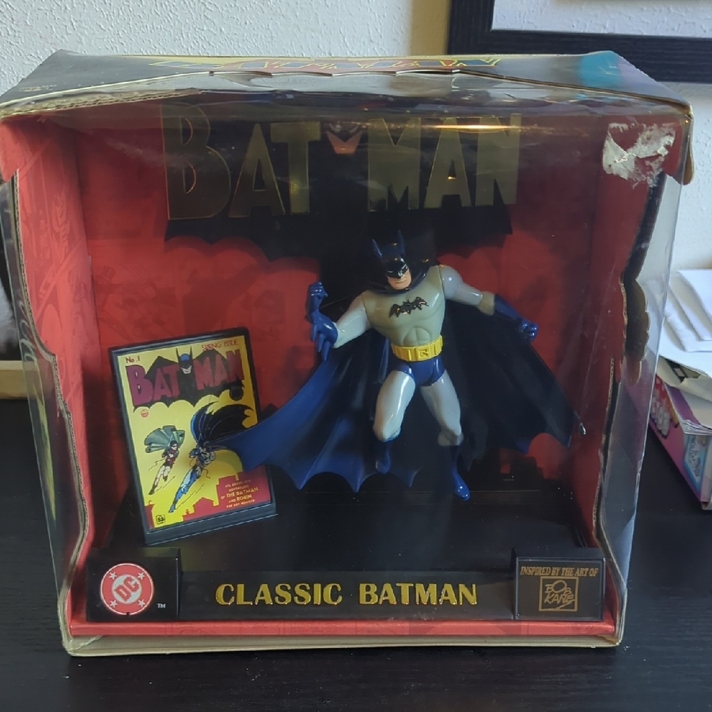 DC Comics 1998 Vintage Batman Action Figure Playset